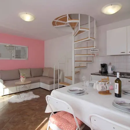شقة In Porec/istrien 9920 *
