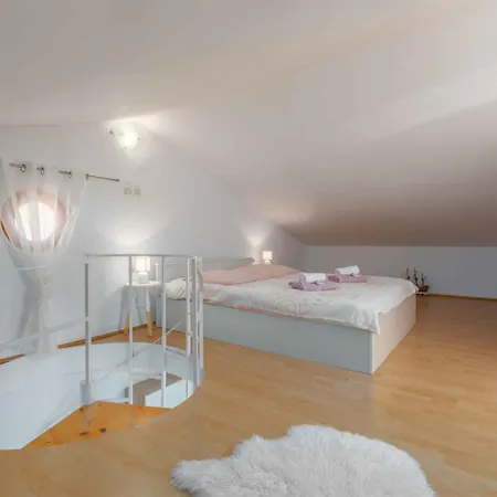 Apartment In Porec/istrien 9920 Poreč